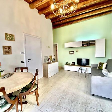 Zona Fiera A 10 Minuti Dal Centro Con Parcheggio Apartamento Verona Exterior foto