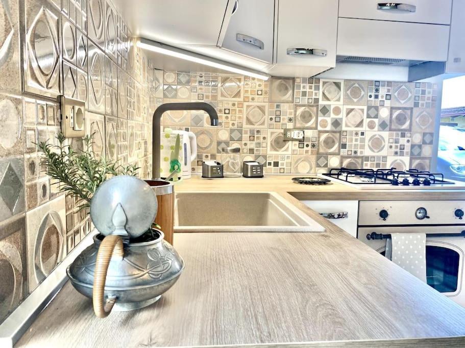Zona Fiera A 10 Minuti Dal Centro Con Parcheggio Apartamento Verona Exterior foto